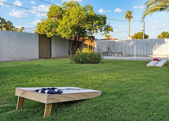 Uptown Max And Relax Holiday home Phoenix